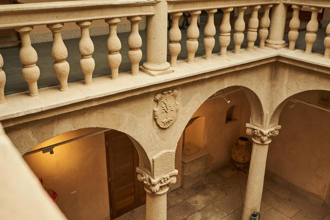Hotel Casa Palacio Pereros Касерес Экстерьер фото
